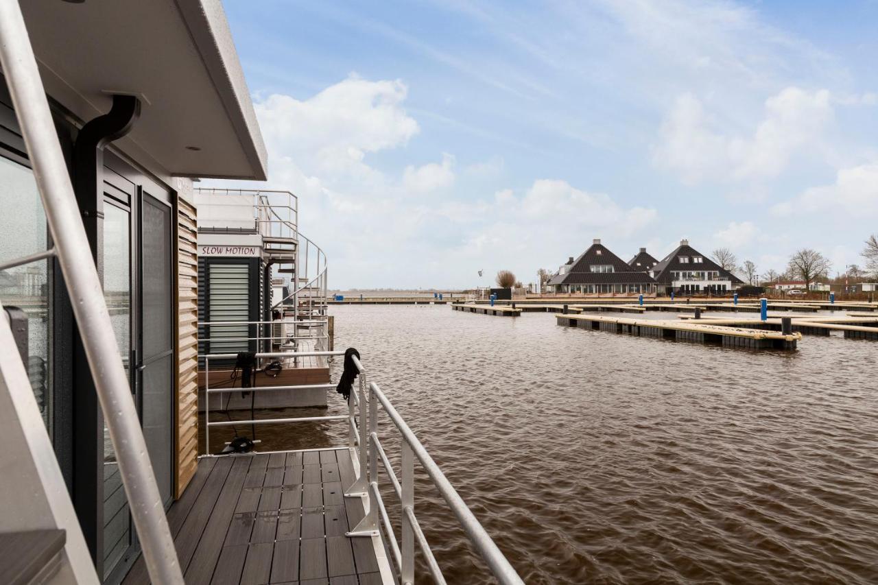 Welcome In - Houseboat 'Elysium' Met Eigen Aanlegsteiger Sneek - Offingawier Exterior foto