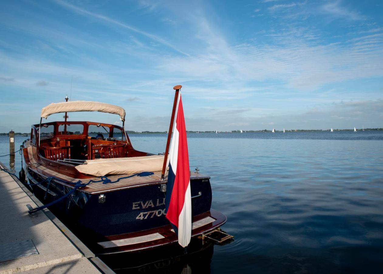 Welcome In - Houseboat 'Elysium' Met Eigen Aanlegsteiger Sneek - Offingawier Exterior foto